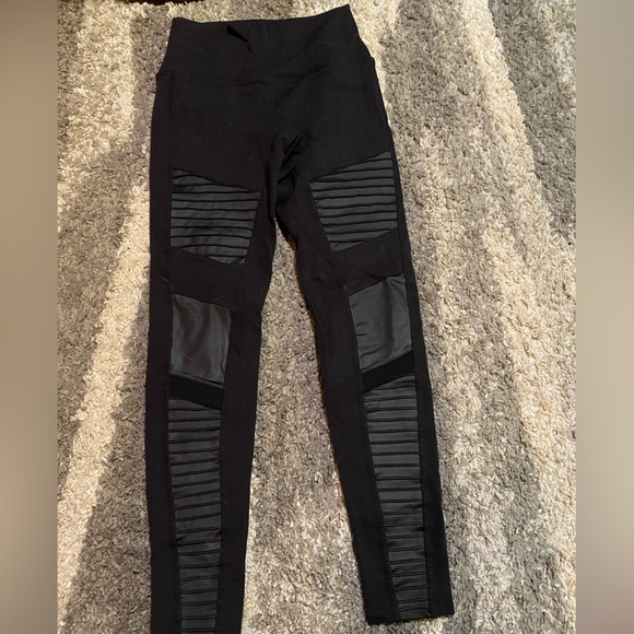 All Yoga Moto Leggings - Picture 1 of 2